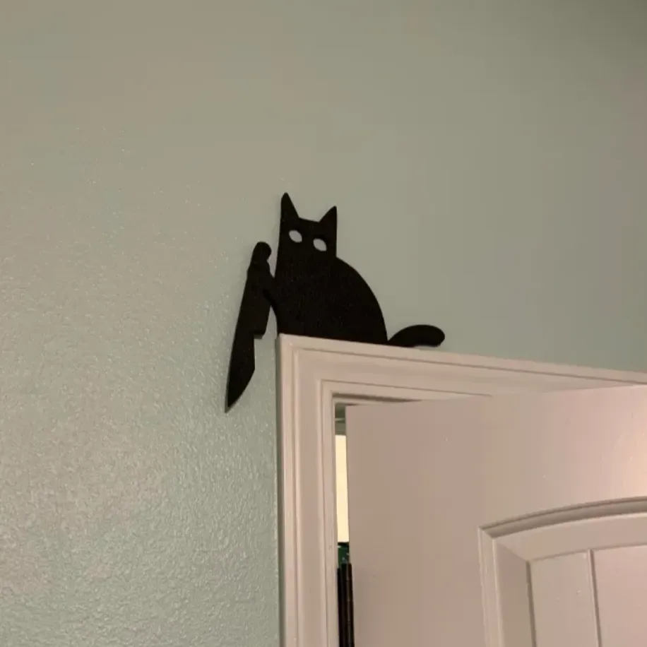 Kapı Çerçevesi Dekoru Bıçaklı Kedi
