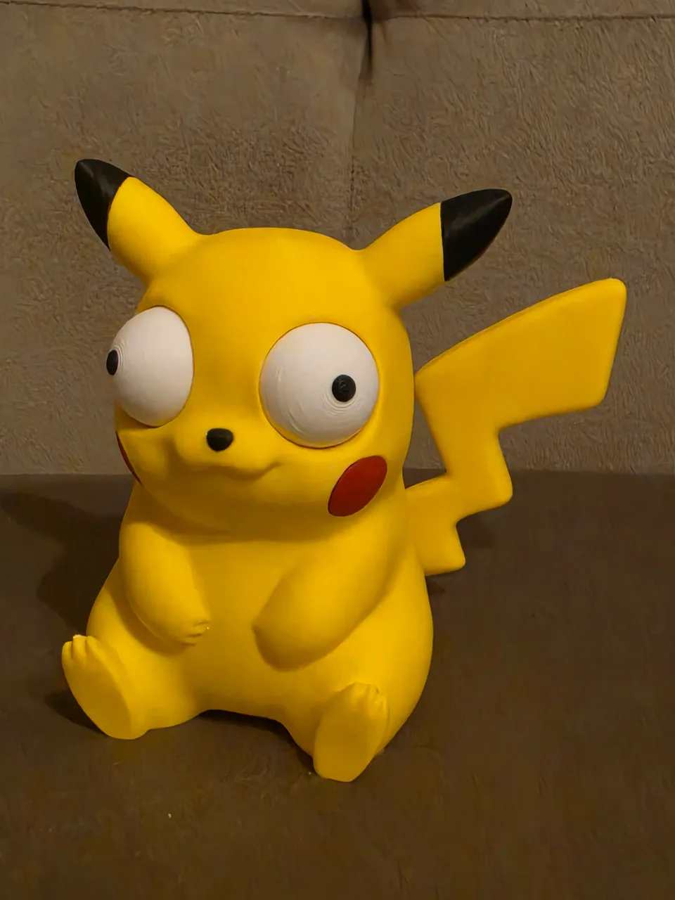 Goofy Pikachu - Gözleri Hareketli Şirin Model
